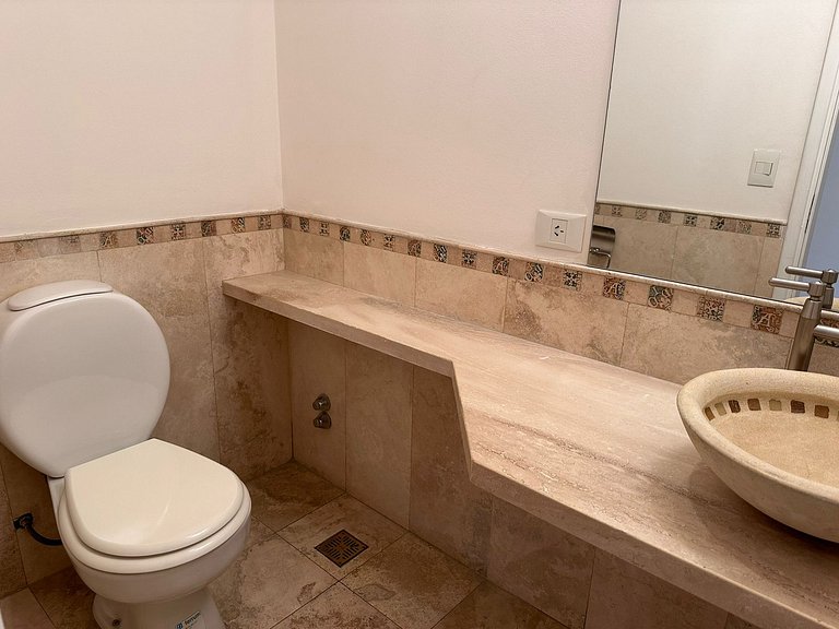 Aunaisin - Fadul 2B Central and comfortable