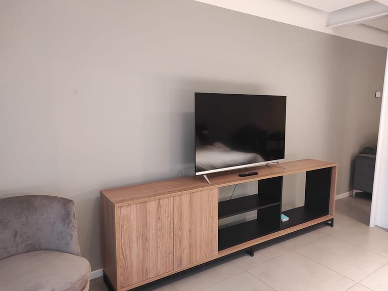 Aunaisin- Beautiful centrally located studio